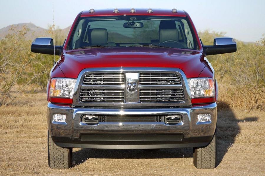  Dodge Ram 3500 Laramie Mega Cab 2010 года  (фото 5 из 37)